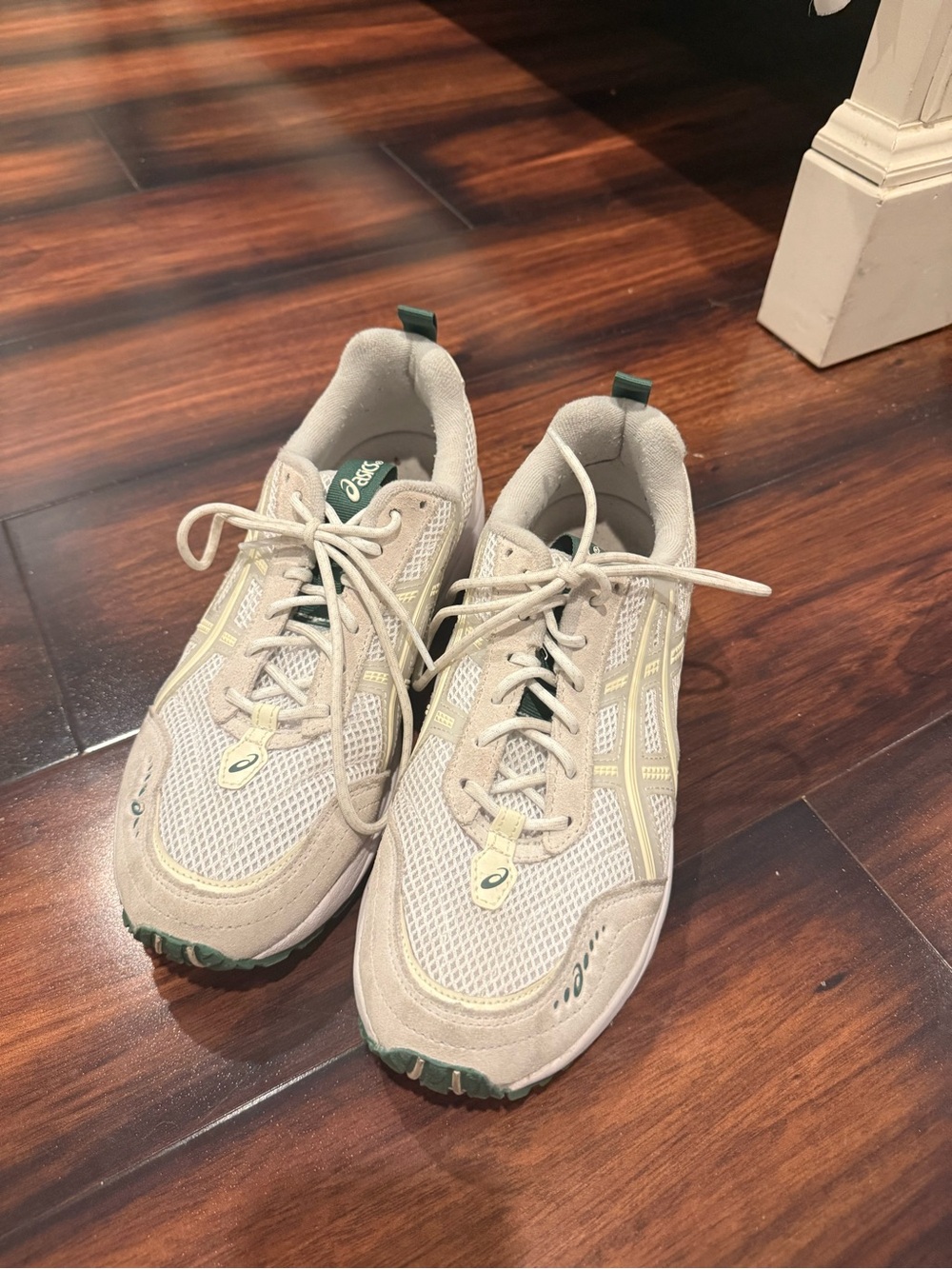 Asics Beige Sneakers with Pale Yellow Accents and Green Details - Picture 2 of 3